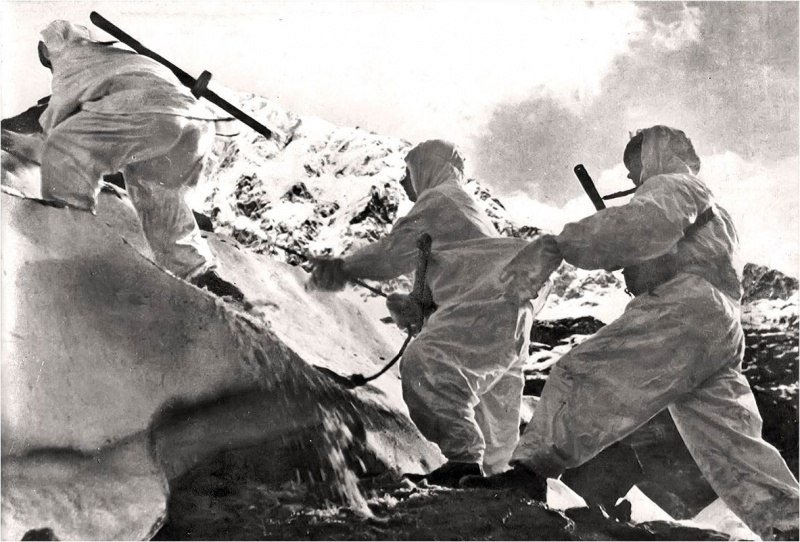 Бойцы сотнями летели с гор: Как советские войны выбивали Кавказ у немцев
