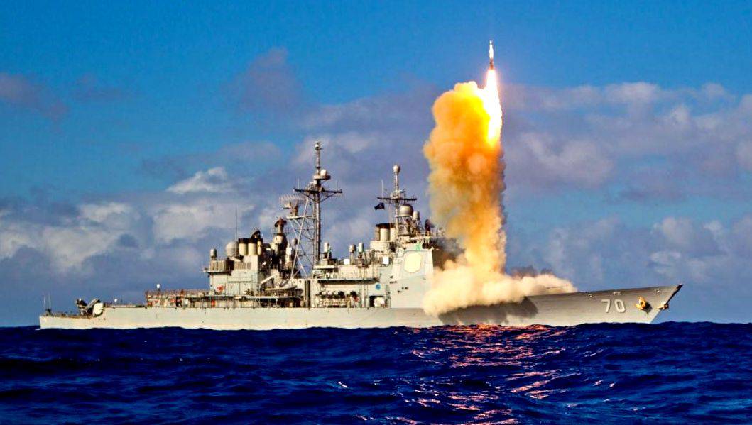 США попытались сбить «северокорейскую» ракету
