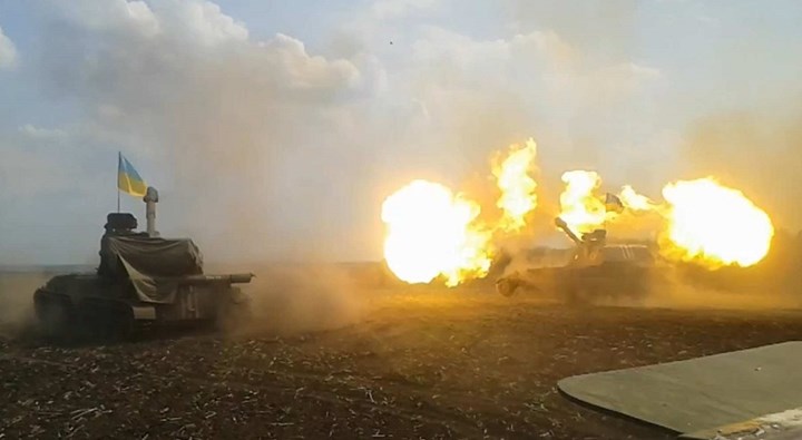 Укрокаратели не оставляют Донбасс в покое: работает артиллерия и минометы