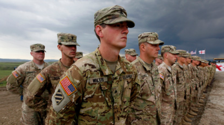 Американская армия снова великая: Трамп запретил службу для трансгендеров