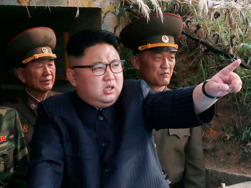 Ким Чен Ын приказал северокорейским военным быть готовыми нанести удар