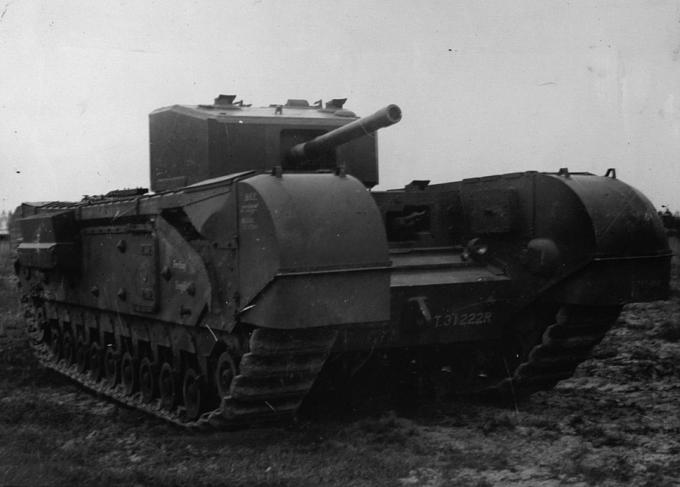 Испытано в СССР. Тяжелые пехотные танки Churchill II, Churchill III и Churc