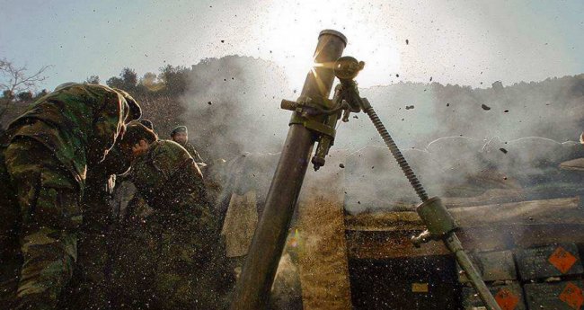 Украинская армия за сутки 42 раза нарушила перемирие в ДНР