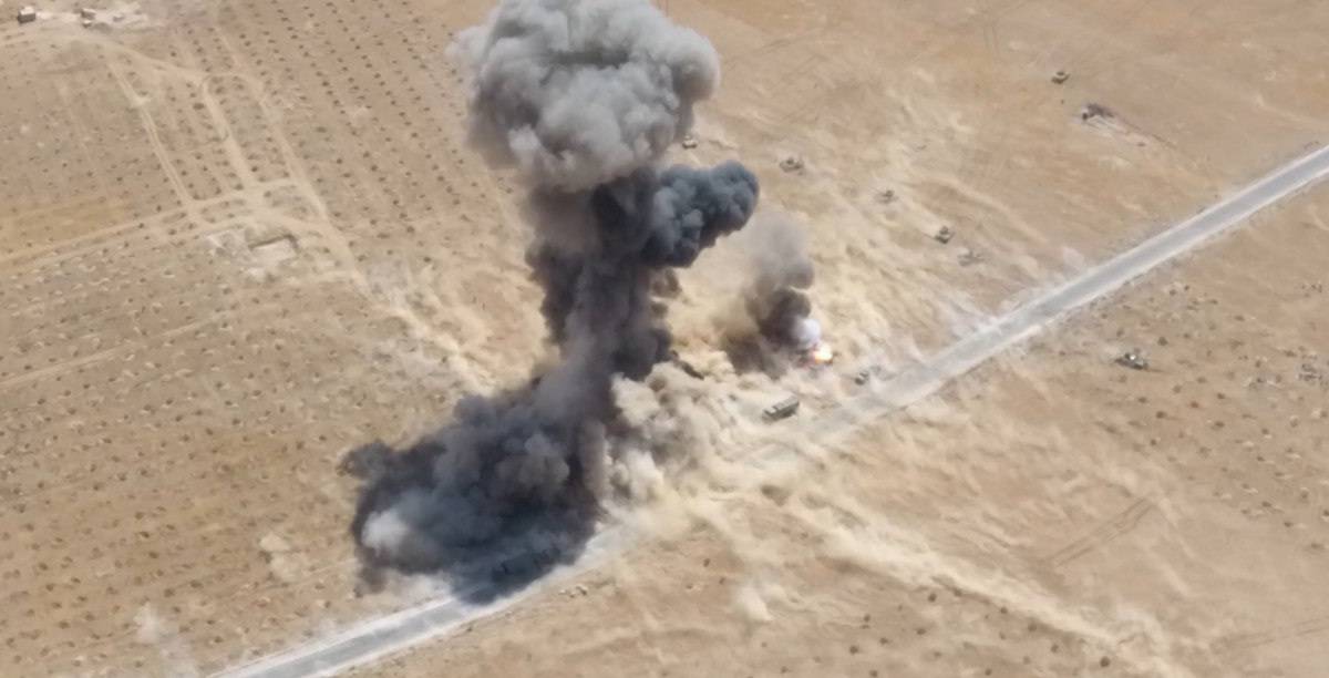 Акербат: «шахид-мобиль» боевиков ИГ атаковал скопление военной техники САА