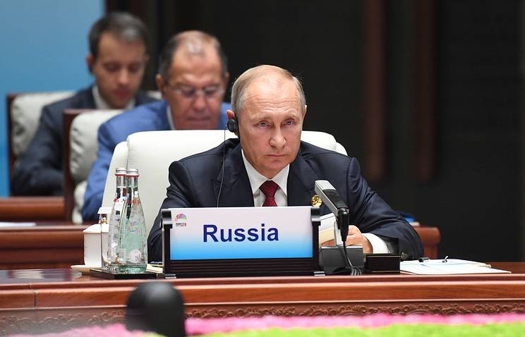 Путин: Россия не может влиять на решение США поставить оружие Киеву