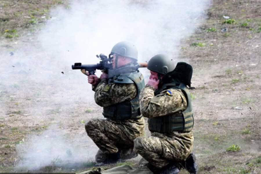 Украина официально заменит определение «АТО» на «оборону»