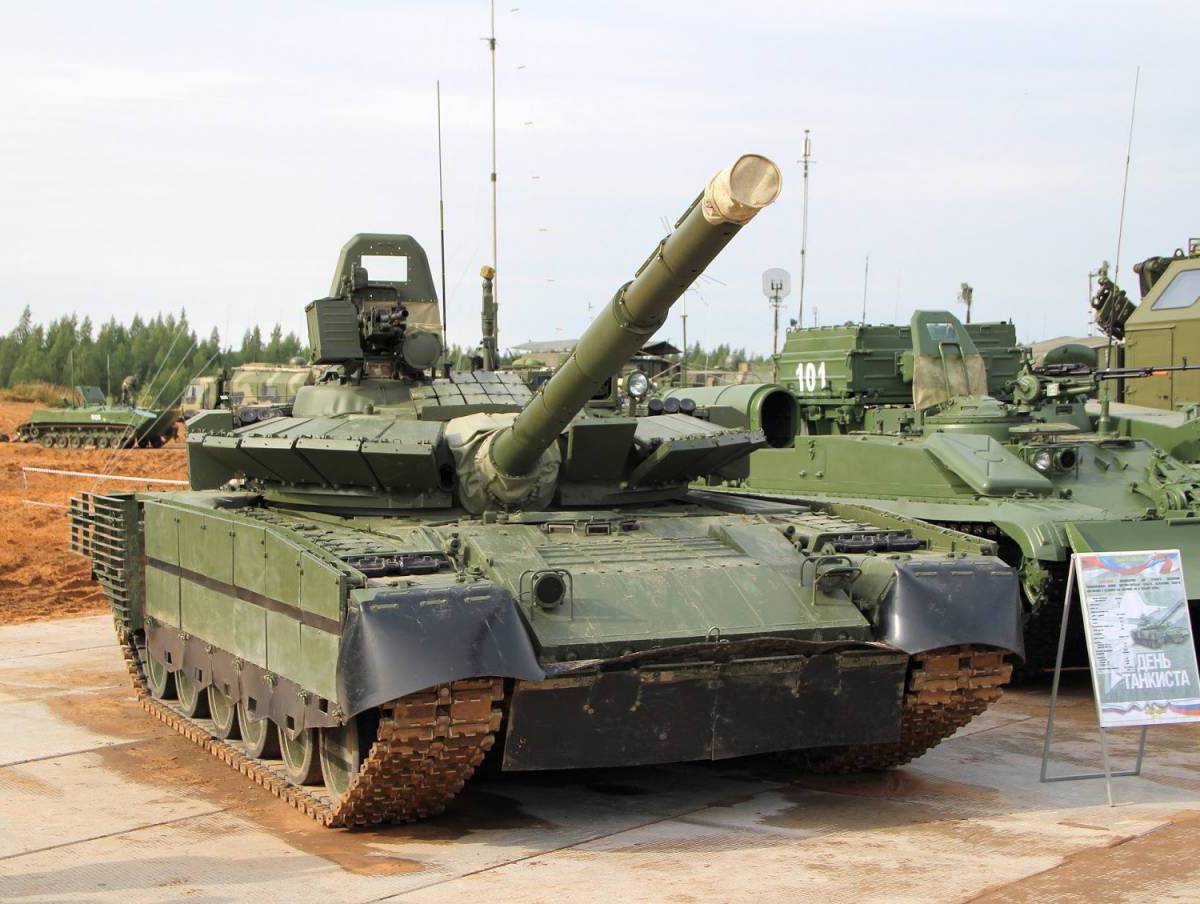 Арктические танки России: Т-80БВМ готовятся к ледяной пустыне