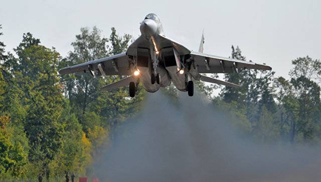 На военные аэродромы Беларуси прибыли российские самолеты и вертолеты