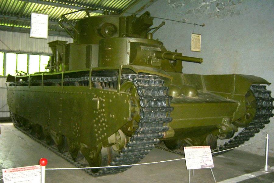 Т-35А  - самый мощный и бесполезный танк Красной армии 30-х гг.