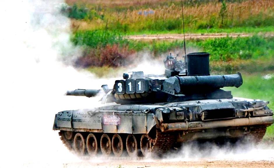 Российский реактивный танк показали на видео