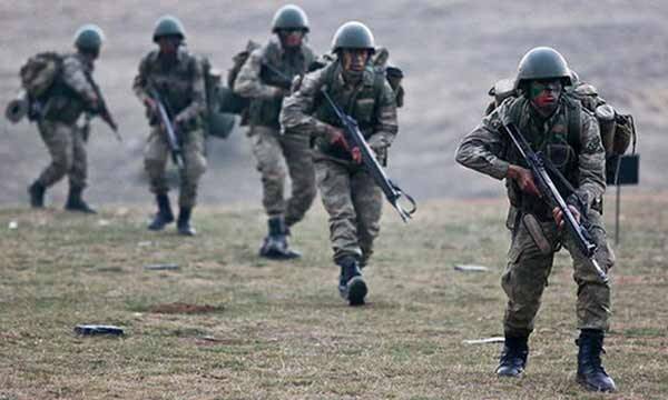 Турецкая армия начала учения на границе с Ираком