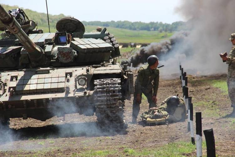 Хроника Донбасса: Киеву сулят поражение, солдаты ВСУ массово дезертируют