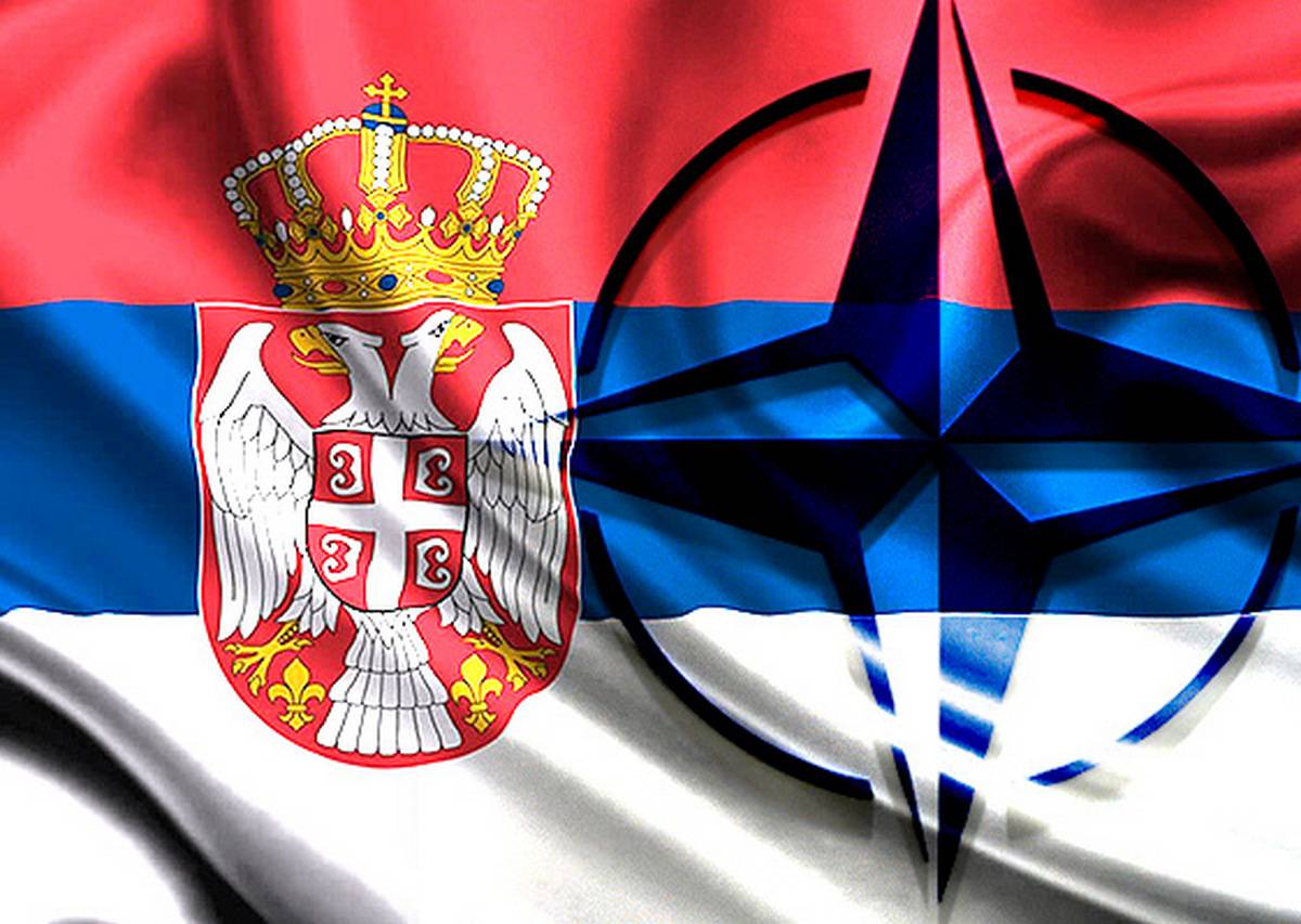 Сербия сближается с ЕС военным путем