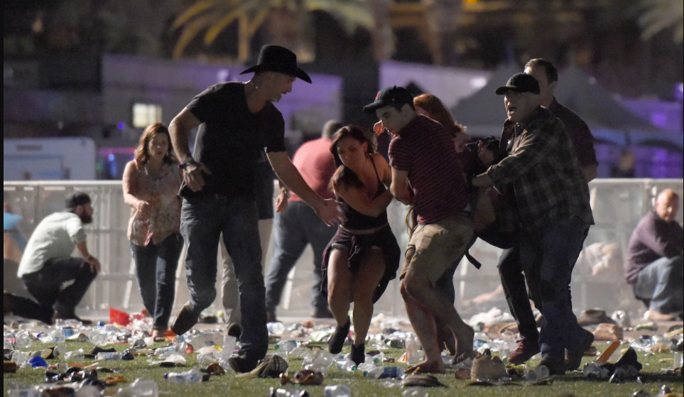 "Страх и ненависть в Лас-Вегасе". Есть жертвы возле казино Mandalay Bay