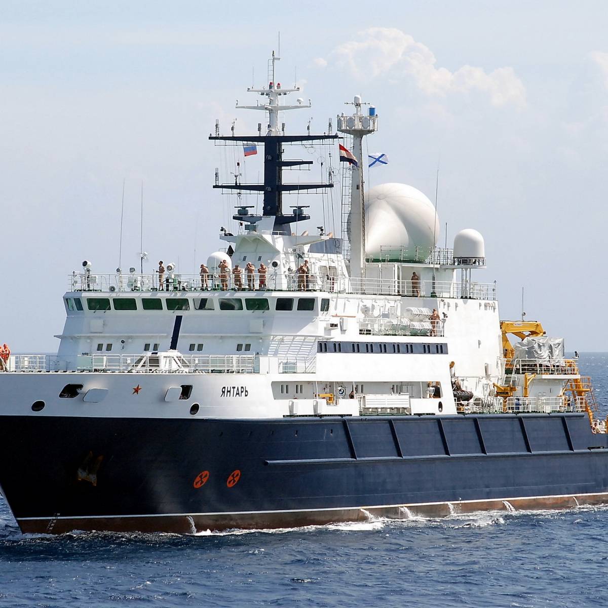 Миссия «Янтаря»: зачем корабль проекта 22010 отправился в Средиземное морем