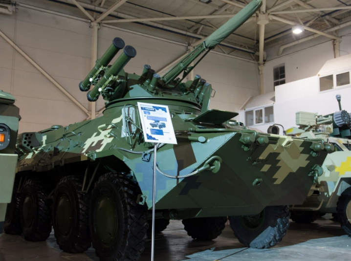 Киев потряс мир новейшей бронетехникой на выставке «Зброя та безпека–2017»