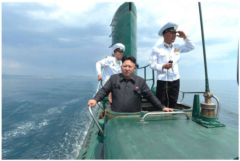 Северная Корея строит огромную подводную лодку