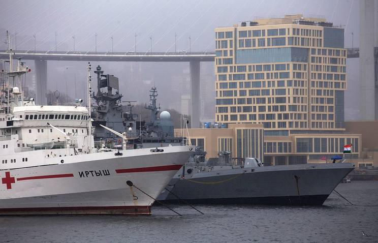 Боевые корабли России и Индии на учениях "Индра" уничтожили "морскую мину"