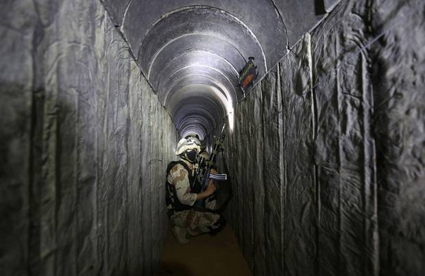 САА по плану советников РФ давят боевиков в Дейр эз-Зоре, уничтожая туннели