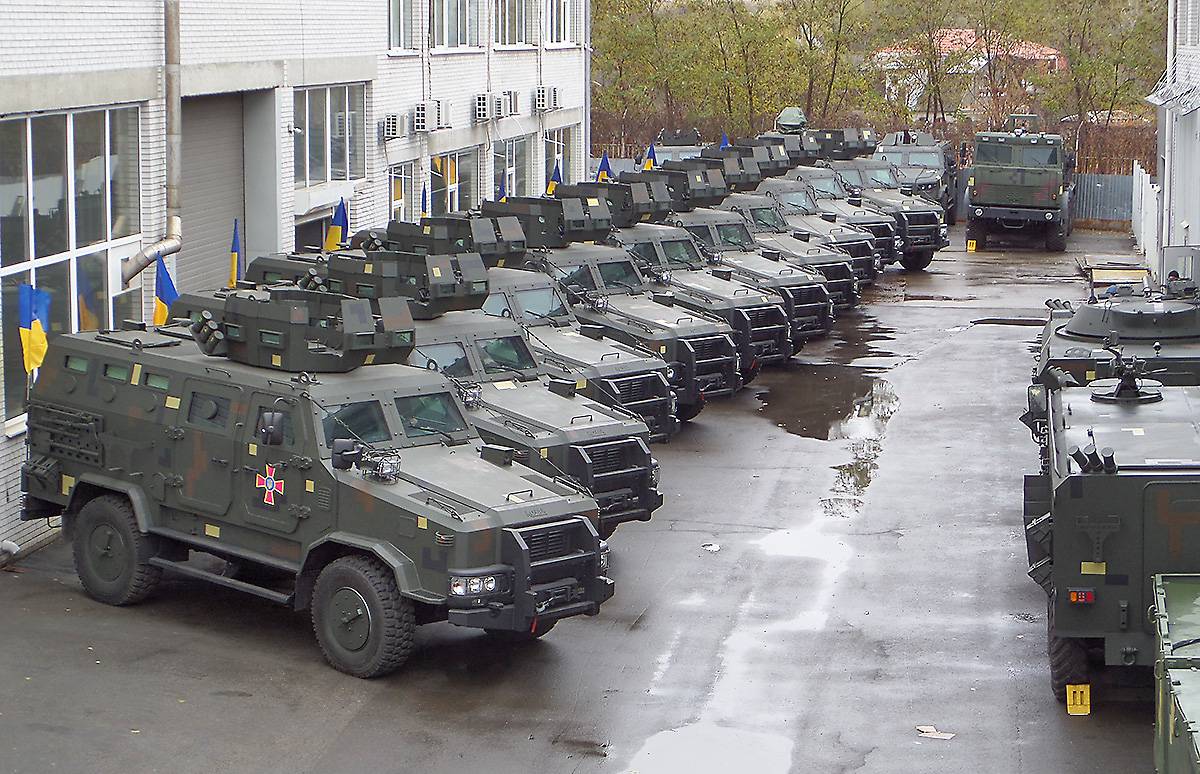 ВСУ переданы первые бронеавтомобили «Козак-2»