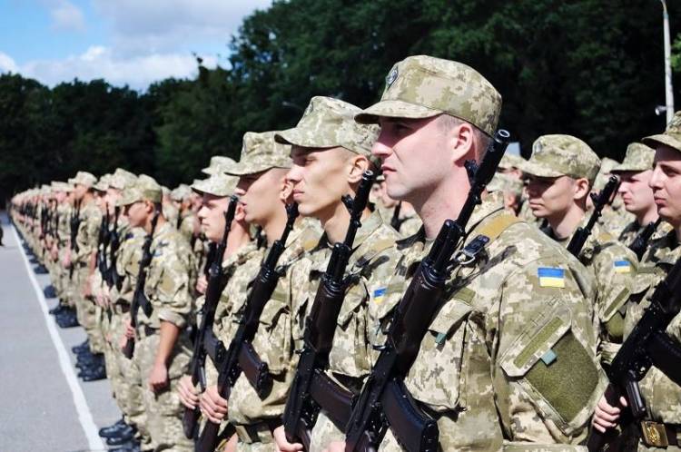 Во Львове военные устроили облаву на призывников в ночном клубе