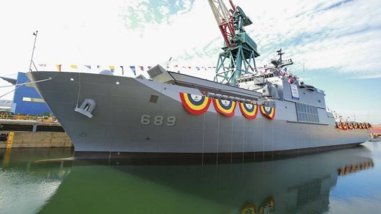 Южная Корея спустила на воду очередной десантный корабль