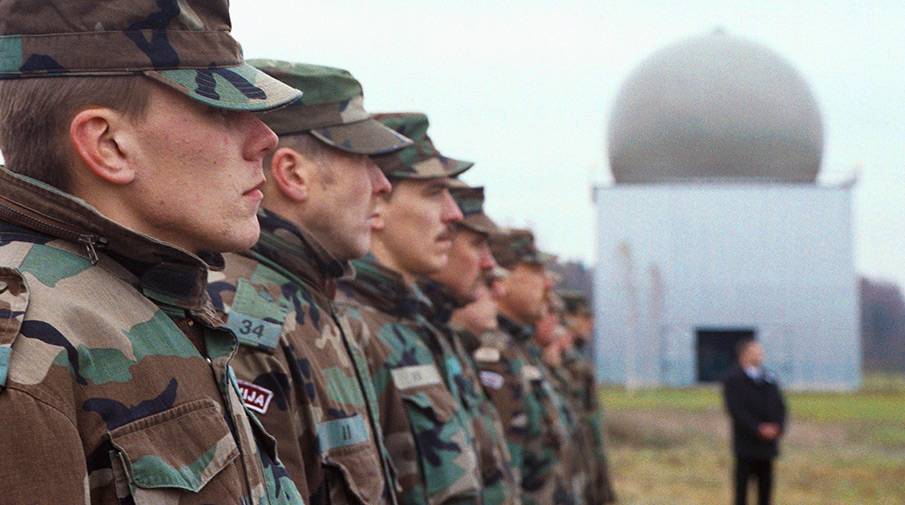Враг у ворот: НАТО напрямую угрожает РФ, увеличивая число командных центров