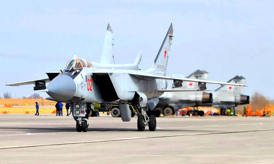 СМИ: В Сирию прибыли истребители МиГ-31