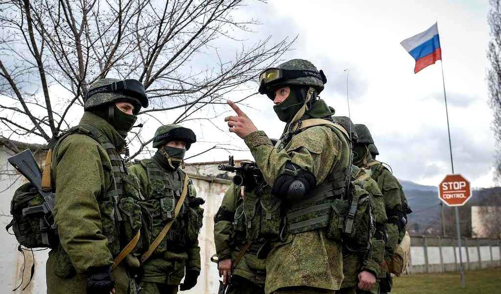 «Военные сдали Крым России»: Киев ищет «крайних» за потерю полуострова