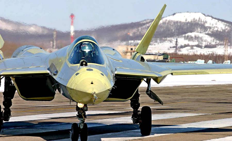 В Сети опубликованы фото секретного «Изделия 30» для Су-57