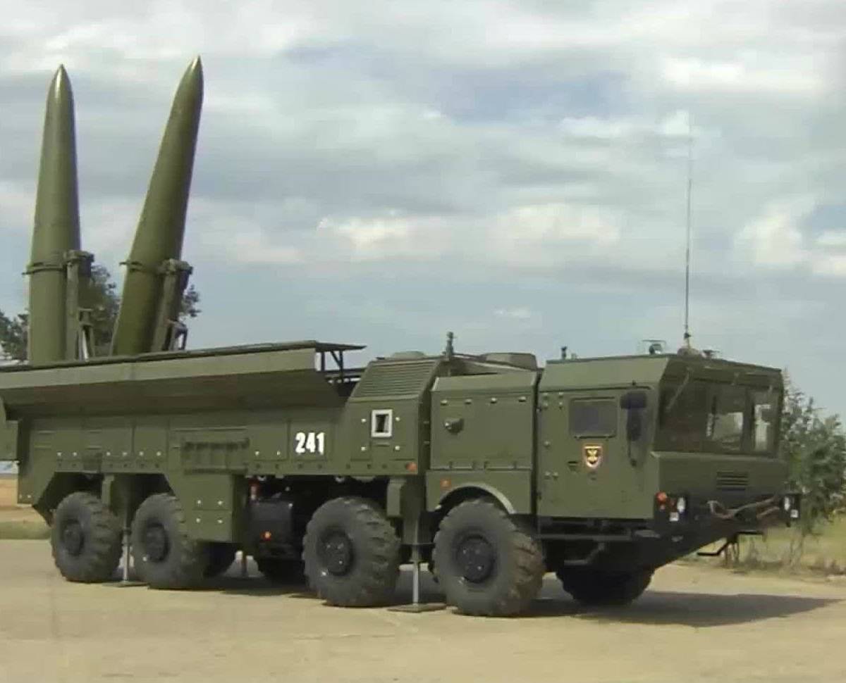 Улучшенная  ракета комплекса «Искандер М» полетела в Таджикистане