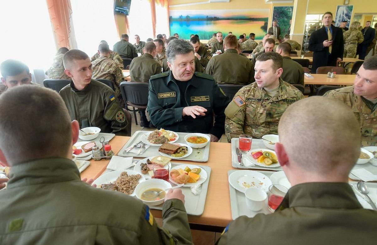 Броненосец «Потёмкин» по-украински: в военном ВУЗе кормили червями