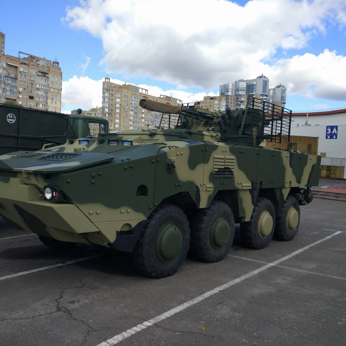 БТР-4МВ1: украинский «мини-танк» не боится ни воды, ни снарядов