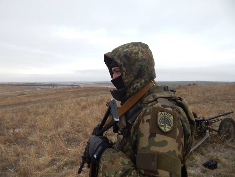 Под Мариуполем силовики ВСУ готовят штурм батальона «Азов»