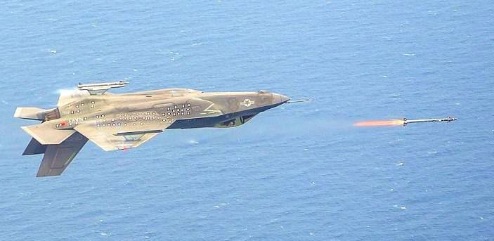 «Божественное вмешательство»: Американские F-35 будут сбивать ядерные МБР