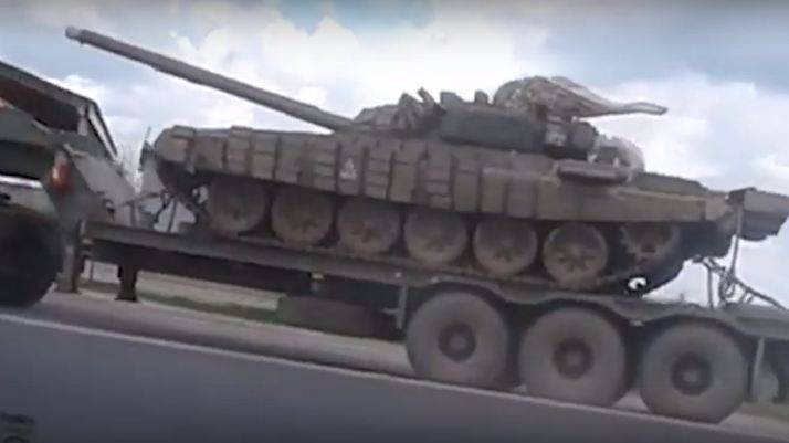 Танки ВСУ идут на Донбасс: видео переброски военной техники