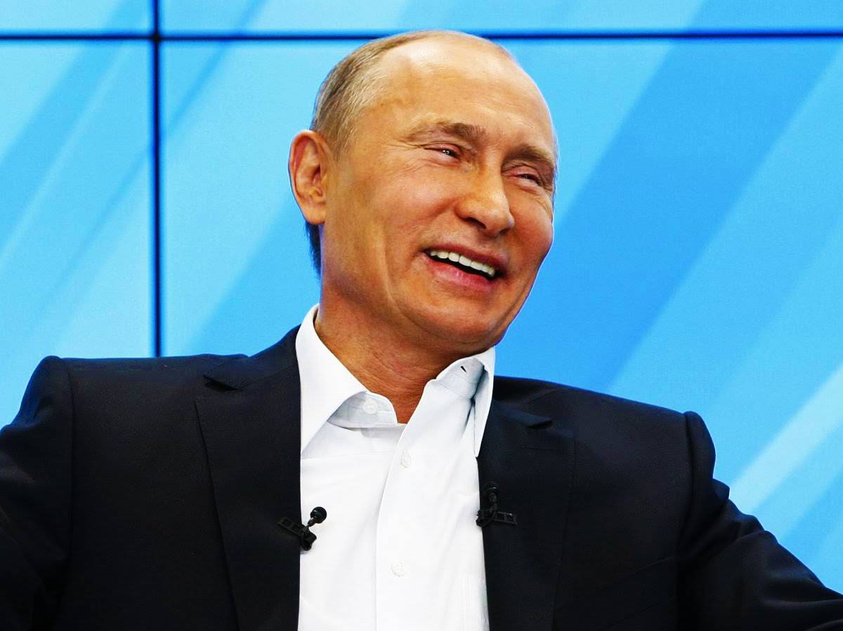 Путин похвалил ФСБ за способность «переиграть» иностранные спецслужбы