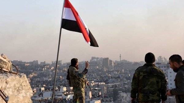 Армия Сирии добила террористов в пригороде Дамаска и водрузила флаги САР