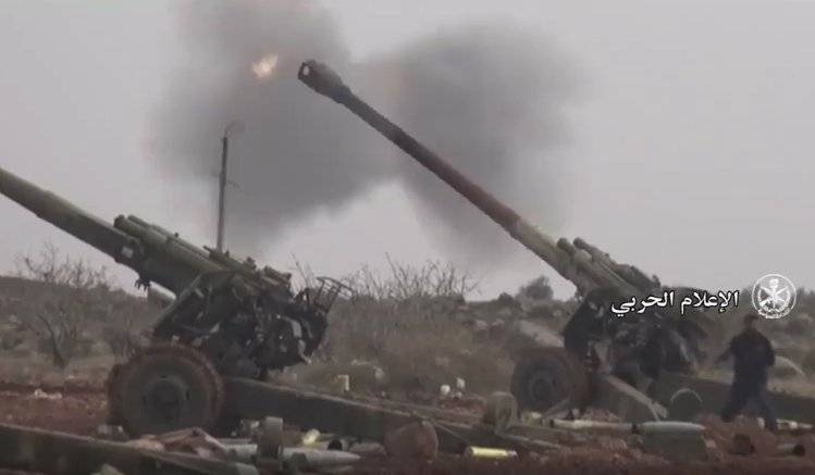 Сирийская армия бьет по террористам из гаубиц "Мста-Б"