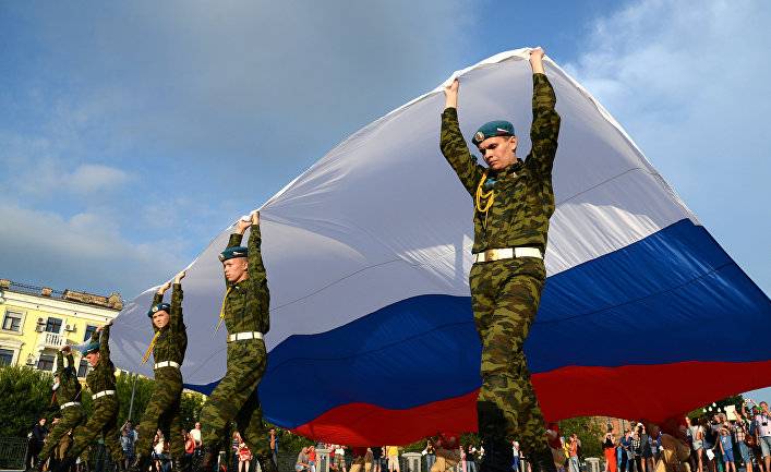 Военная истерия вокруг России опасна и непонятна