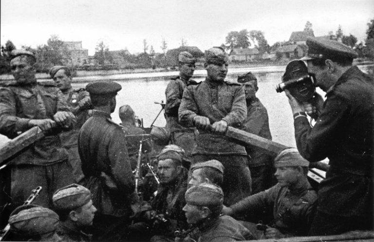 Сколько человек потеряла Красная Армия при освобождении Прибалтики