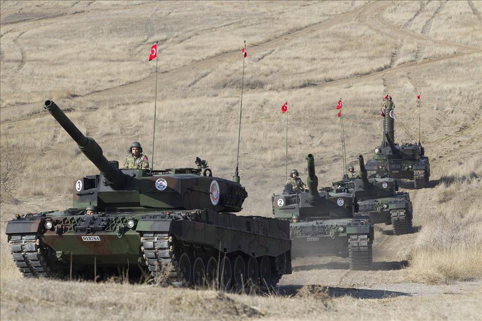 Сирия: турецкие танки зашли в Африн