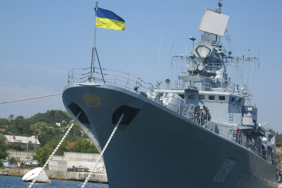Украинец пытался вывезти в Иран "военно-морские секреты"