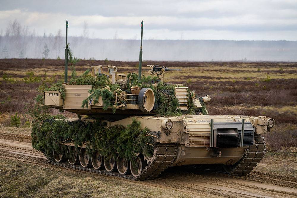 Война в пустыне: "Абрамсы" горят чаще, чем Т-34