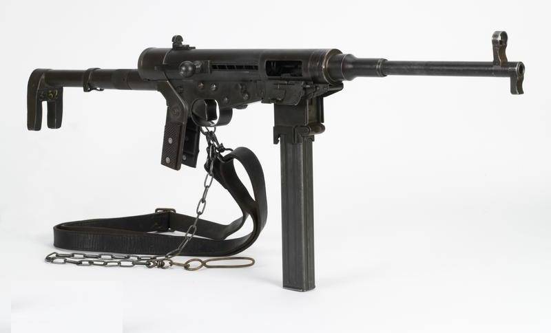 Пистолет-пулемет Hotchkiss "Universal", очень удобный и ...складной