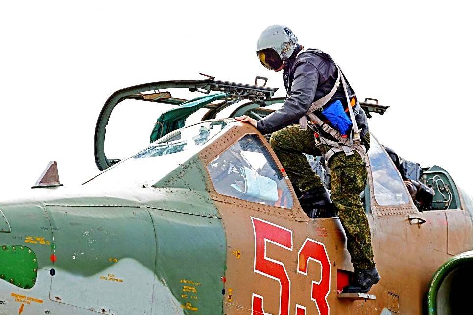 Российский пилот Су-25 оказал жесткое сопротивление боевикам на земле