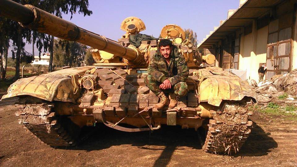 В Сирии заметили Т-72 с необычной динамической защитой
