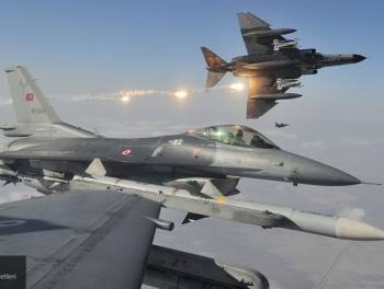 ВВС Турции возобновили бомбардировки Африна
