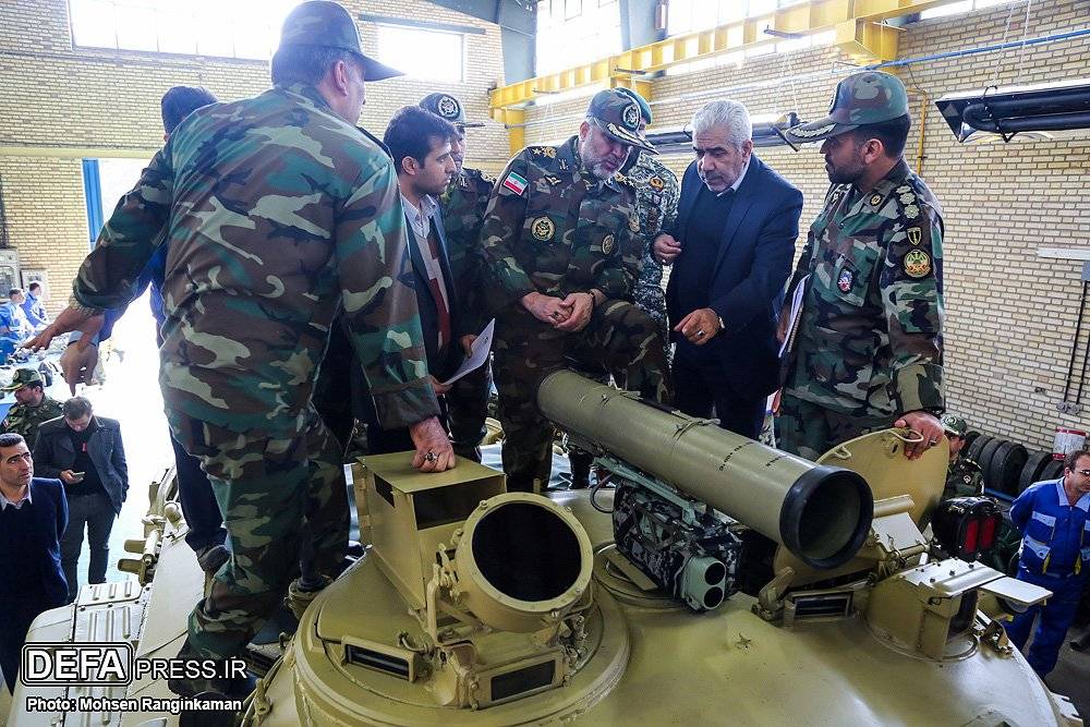 На иранские БМП-2 начали устанавливать клон комплекса "Корнет-Э"