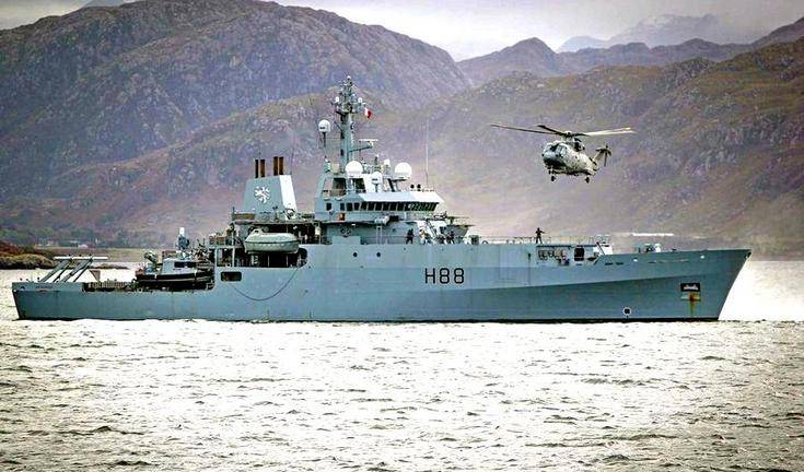 Российский «Кызыл» по пути из Сирии помешал британскому военному кораблю